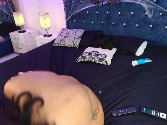 Akira-yumi live cam on BongaCams
