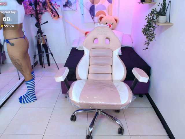 Akira-yumi live cam on BongaCams