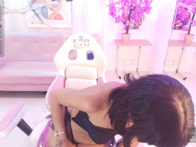 Akira-yumi live cam on BongaCams