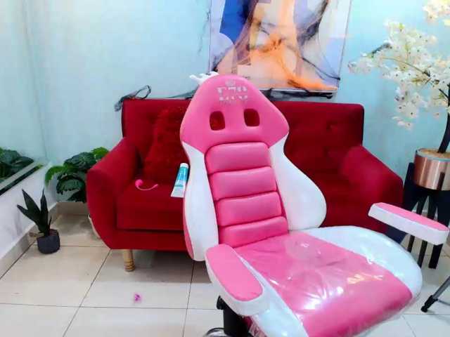 Akira-yumi, live now on BongaCams