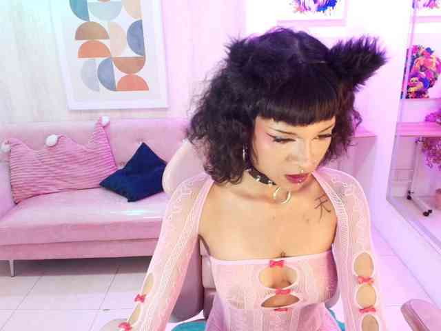 Model: Akira-yumi