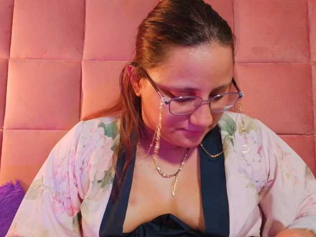 KATHE-PARK live cam on BongaCams