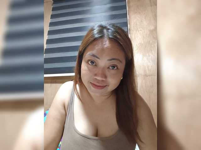 queenShekinah03 live cam on BongaCams