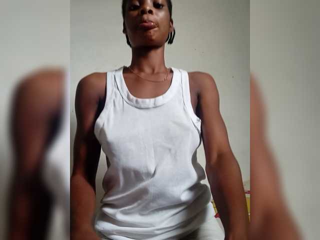 NastieSlim2, en directo ahora en BongaCams