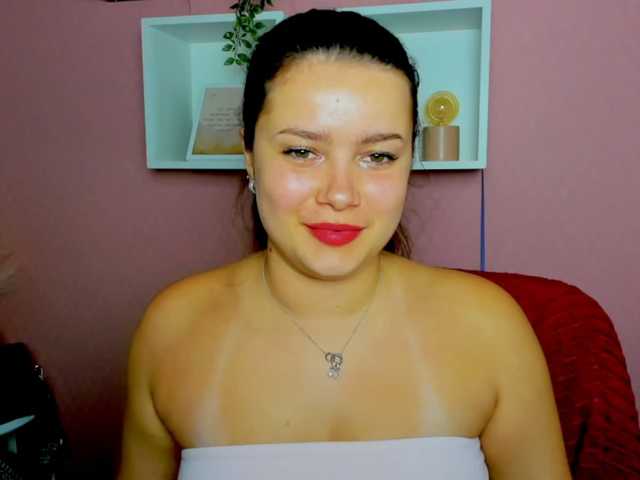 LilyBlush live cam preview
