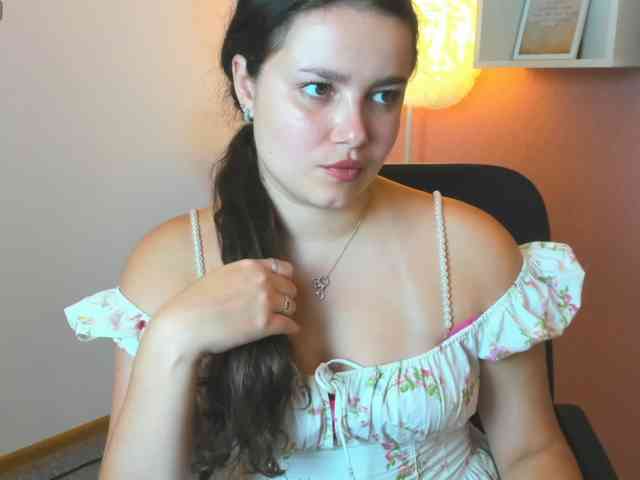 LilyBlush webcam