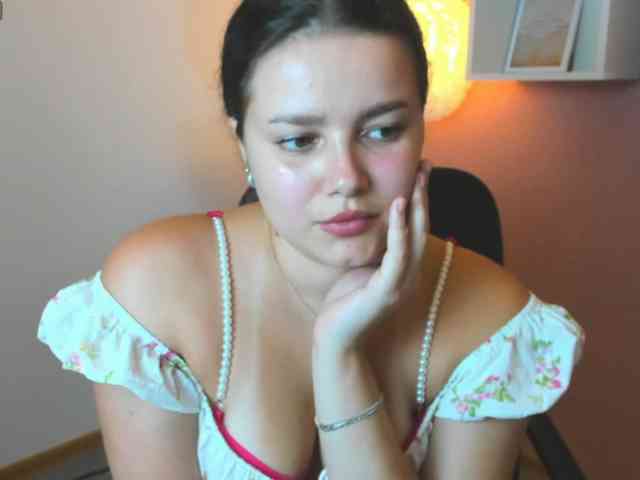 LilyBlush webcam