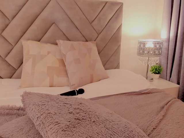 Scarletqueen7 live cam on BongaCams