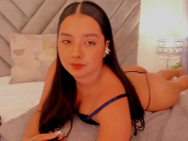 Scarletqueen7 live cam on BongaCams
