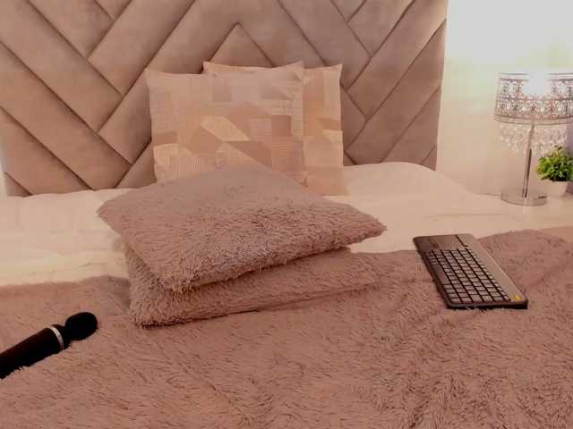 Scarletqueen7 live cam on BongaCams