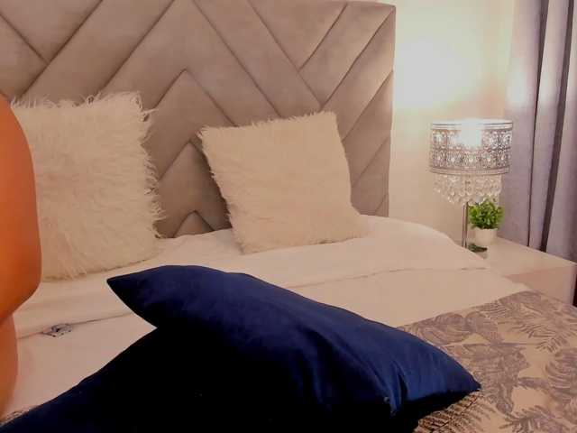 Scarletqueen7 live cam on BongaCams