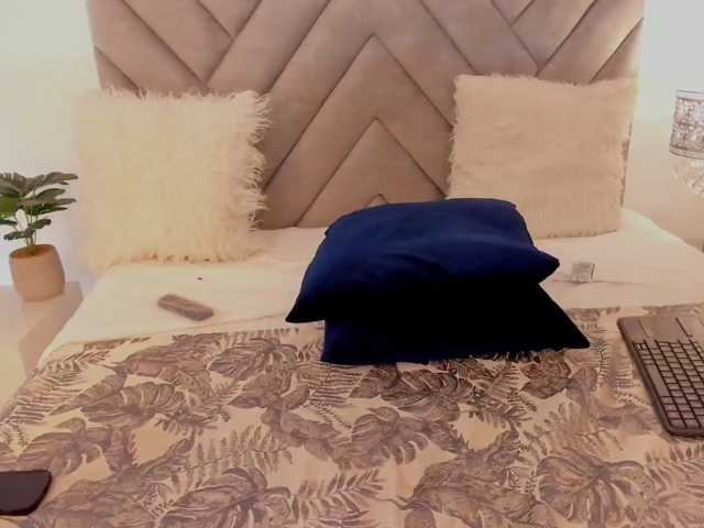 Scarletqueen7 live cam on BongaCams