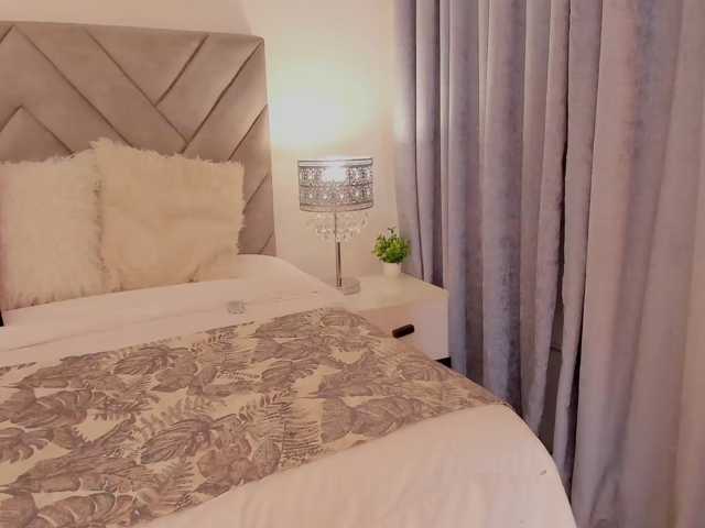 Scarletqueen7 live cam on BongaCams