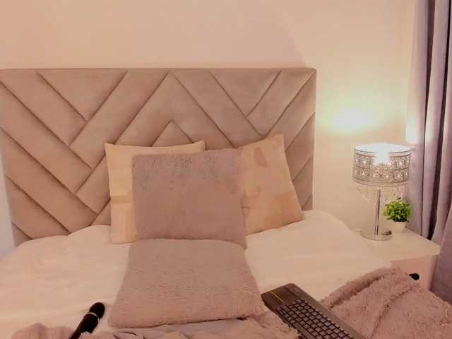 Scarletqueen7 live cam on BongaCams
