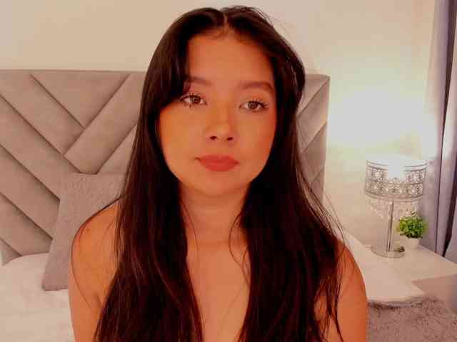Scarletqueen7 webcam