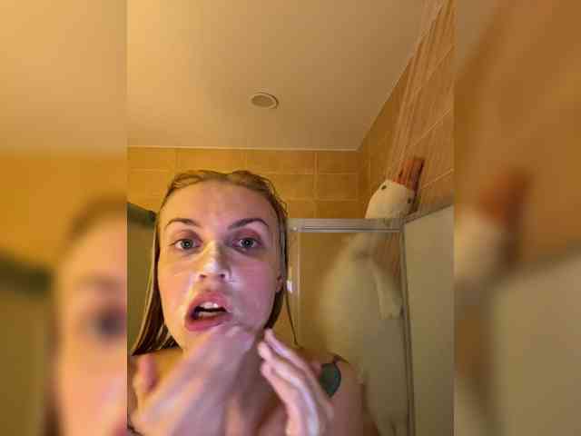 PinkWave webcam