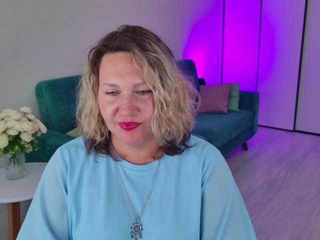NinaWeiss webcam bongacams model stream image