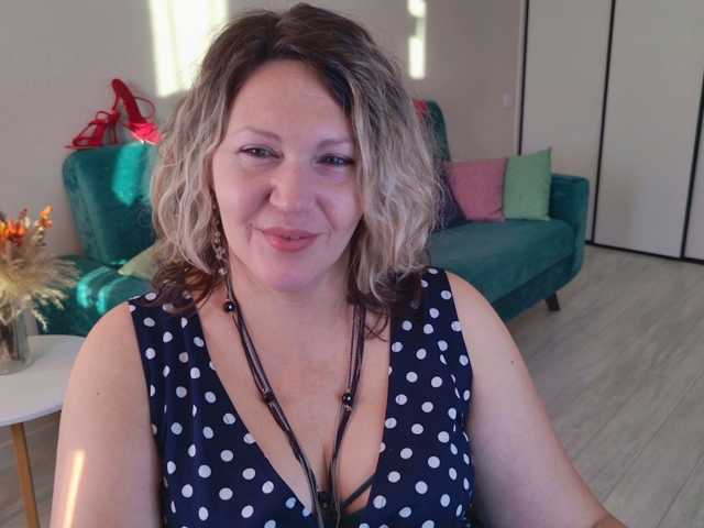 NinaWeiss live cam preview