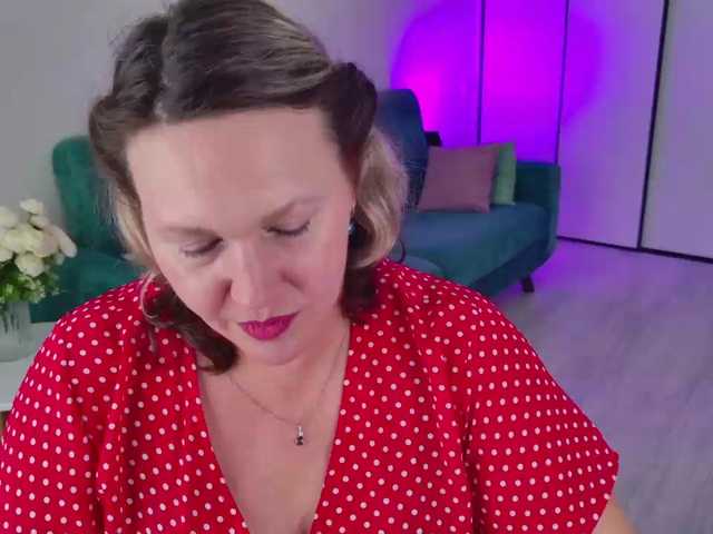 NinaWeiss, en directo ahora en BongaCams