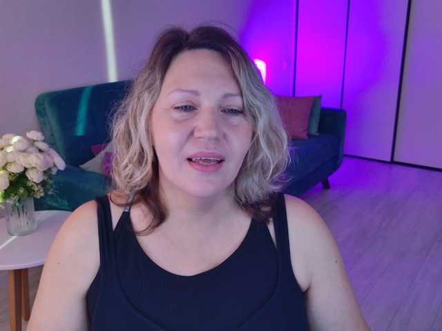 NinaWeiss live cam on BongaCams