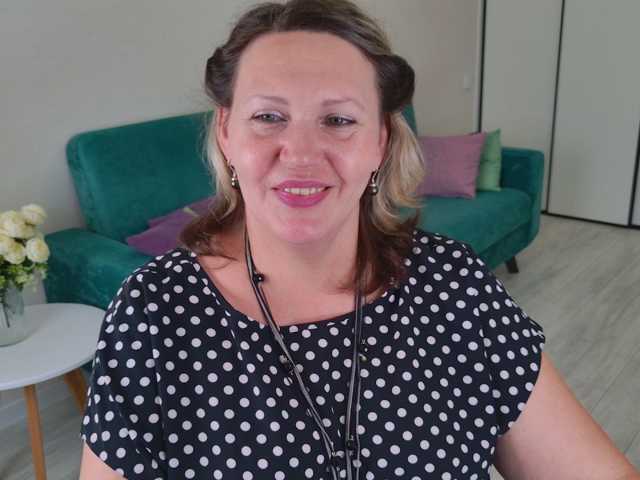 NinaWeiss, en vivo ahora en BongaCams