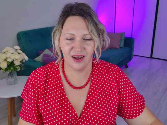 NinaWeiss NinaWeiss