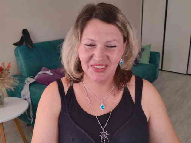 NinaWeiss NinaWeiss