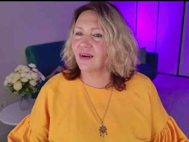 NinaWeiss NinaWeiss