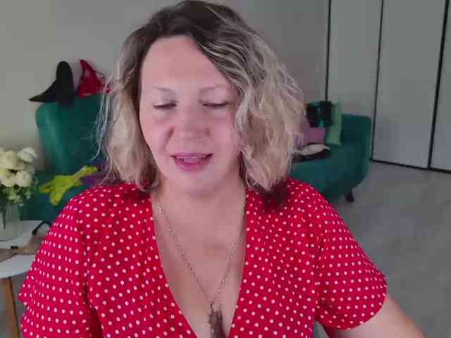 NinaWeiss NinaWeiss