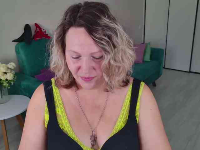 NinaWeiss NinaWeiss