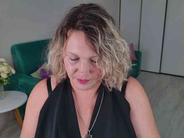 NinaWeiss webcam