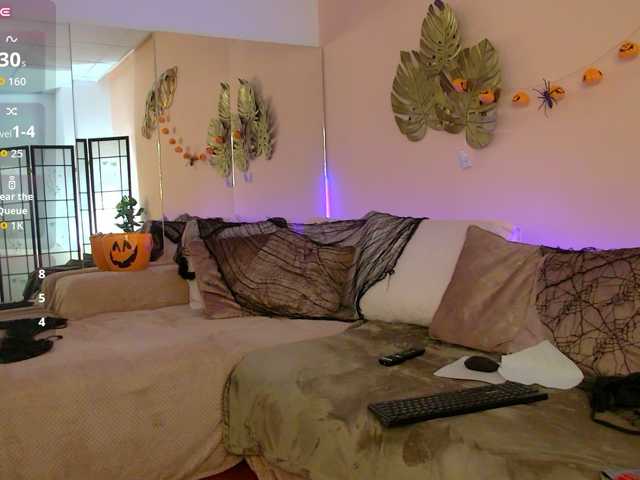 Alexadaddario live cam