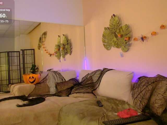 AlexaDaddario live cam on BongaCams