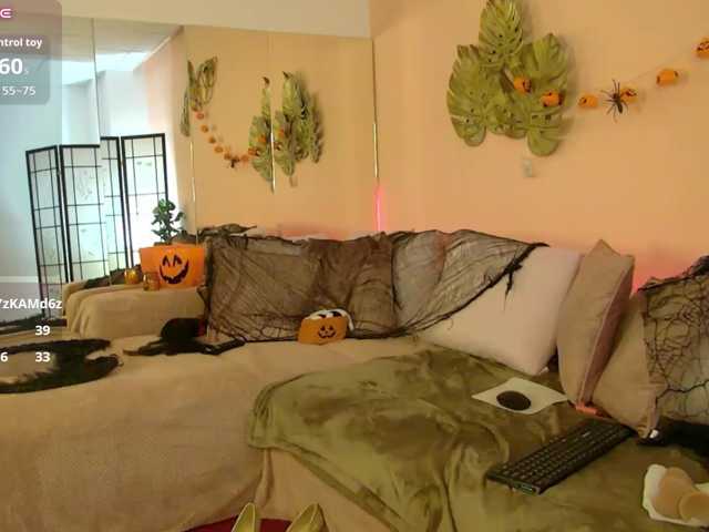 AlexaDaddario live cam on BongaCams