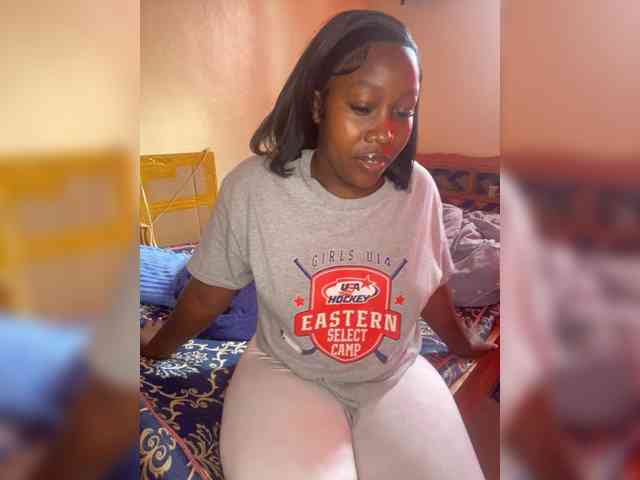 Sexysassy11 webcam