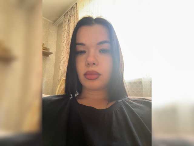 Wichesa live cam on BongaCams