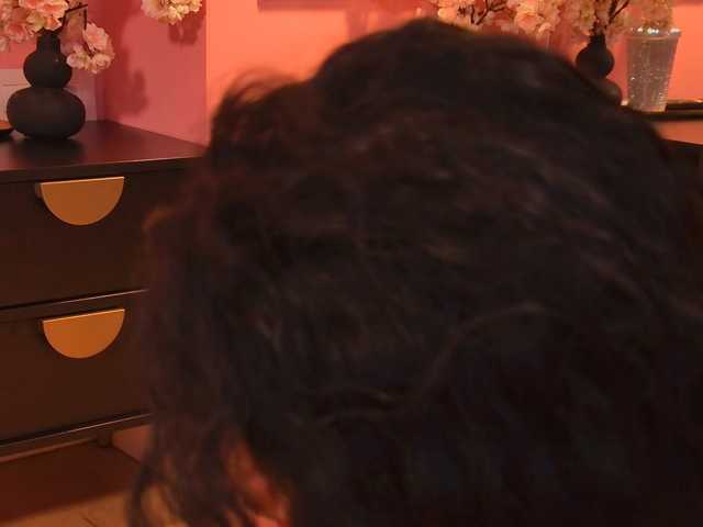 ReinaTriana live cam