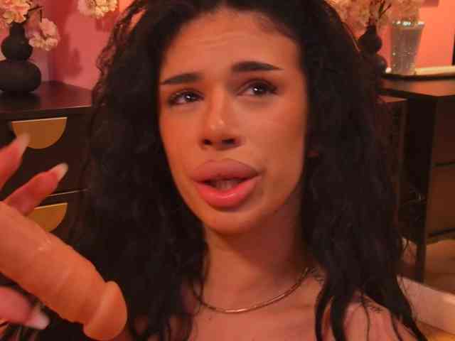 ReinaTriana