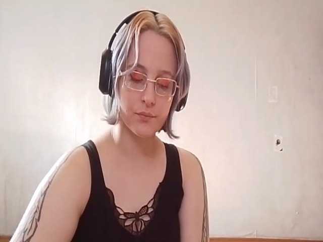 SheaWerth live cam on BongaCams