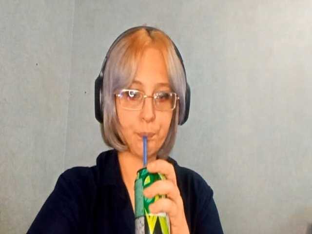 SheaWerth live cam on BongaCams