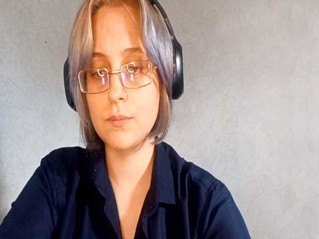 SheaWerth live cam on BongaCams