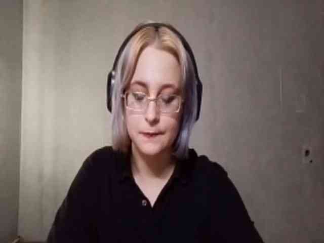 SheaWerth — live female cam on BongaCams