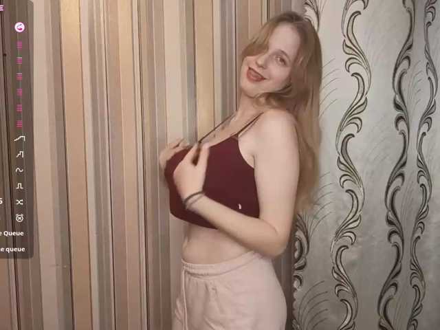 SkyeRosa live cam on BongaCams