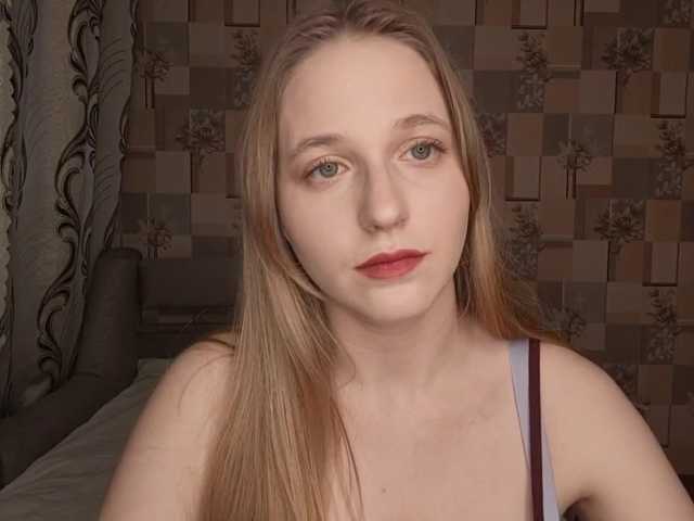 SkyeRosa live cam on BongaCams