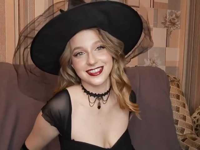 SkyeRosa live cam on BongaCams