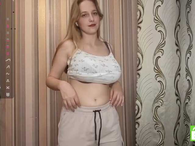 SkyeRosa live cam on BongaCams