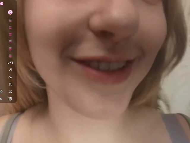 SkyeRosa live cam on BongaCams