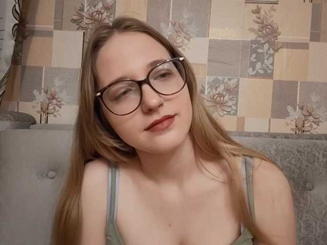 SkyeRosa live cam on BongaCams