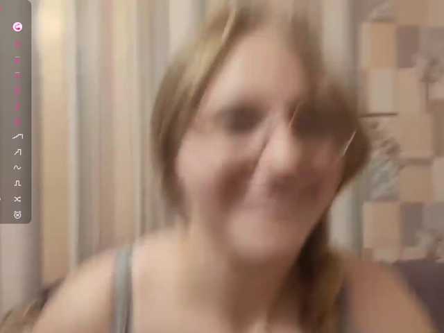 SkyeRosa live cam on BongaCams
