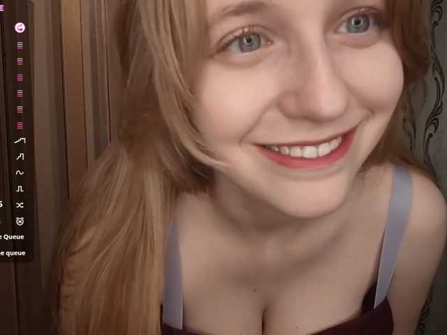 SkyeRosa live cam on BongaCams